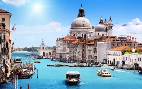 Khám phá mùa hè Ý - bay thẳng tới Milan